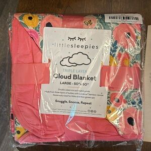 NIB Little Sleepies Secret Garden Large Cloud Blanket